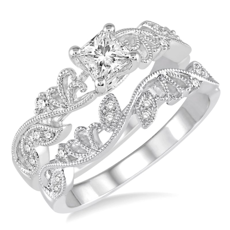 Princess wedding set | Beachweddingtips.com