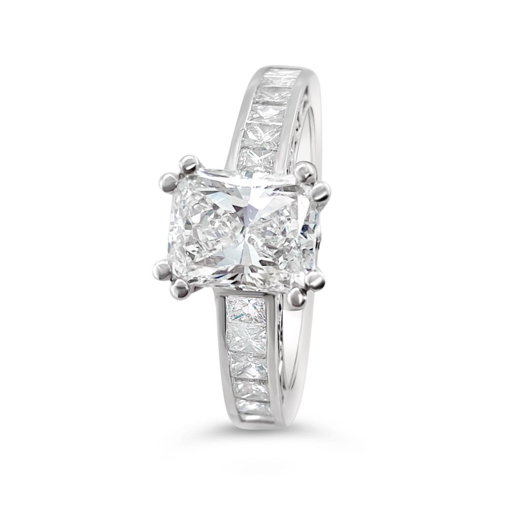 Baxter's Radiant Cut Diamond Engagement Ring 00110001547 Baxter's