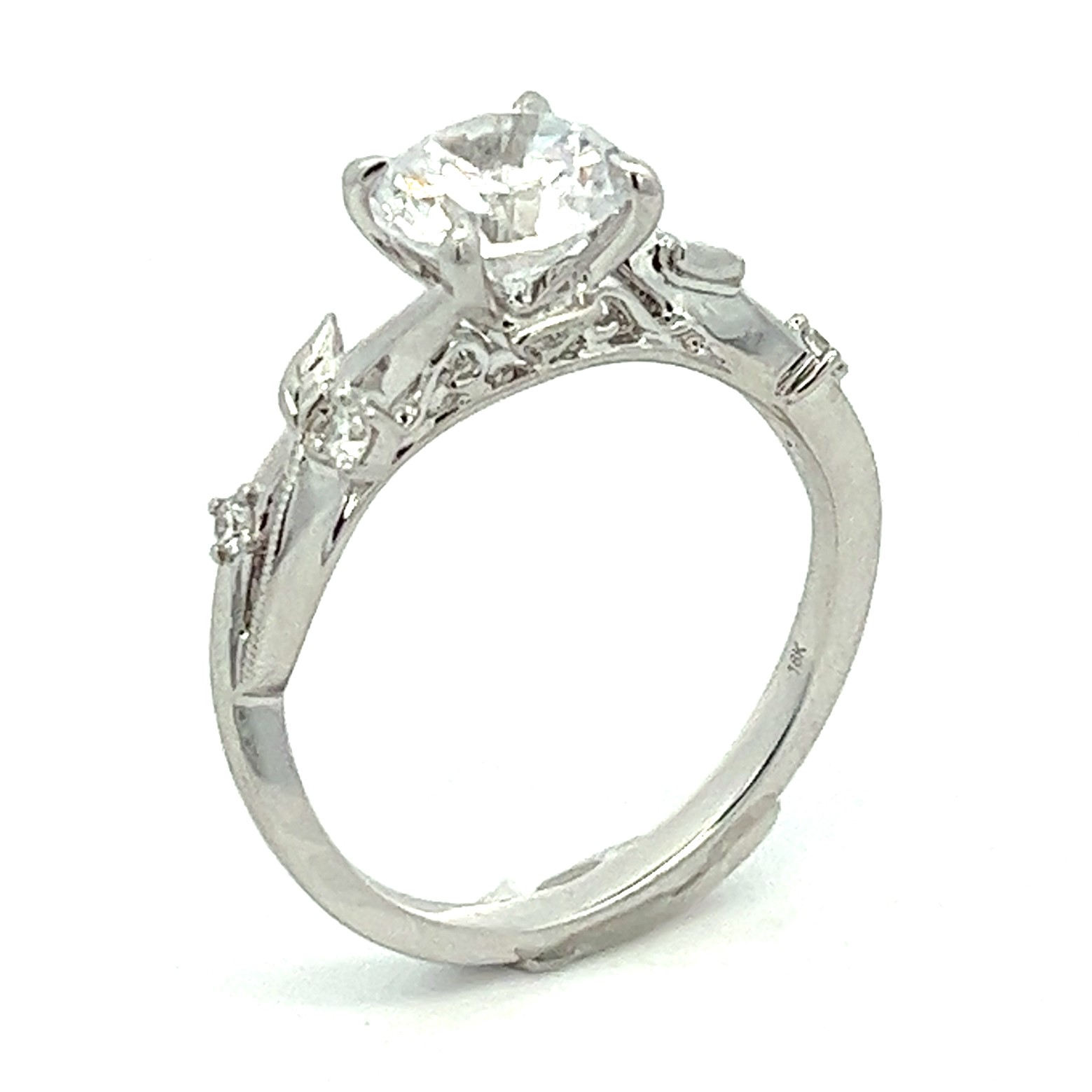Custom Engagement Rings in the Bay Area: Unique Styles & Local Craftsmanship