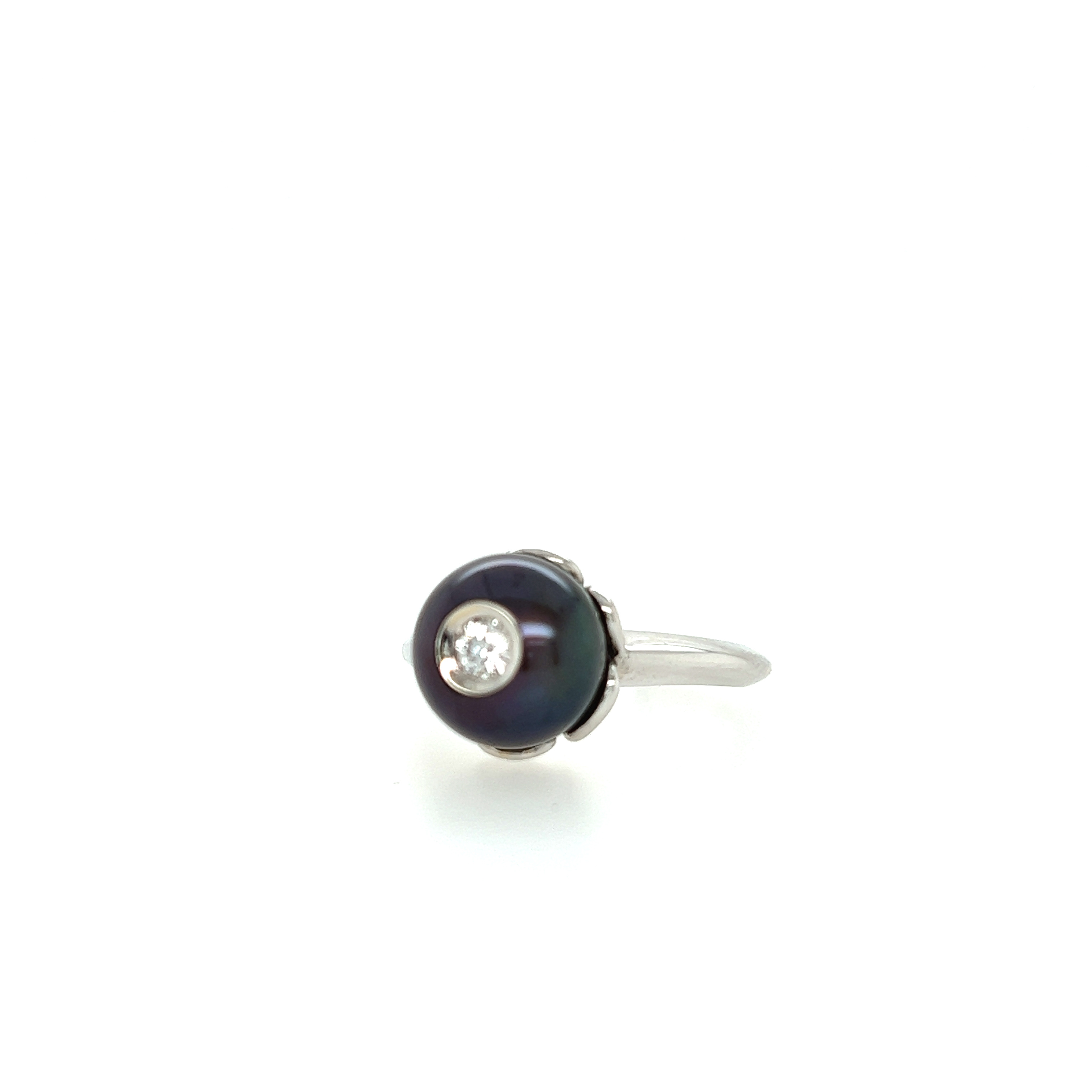 Galatea diamond in a pearl clearance