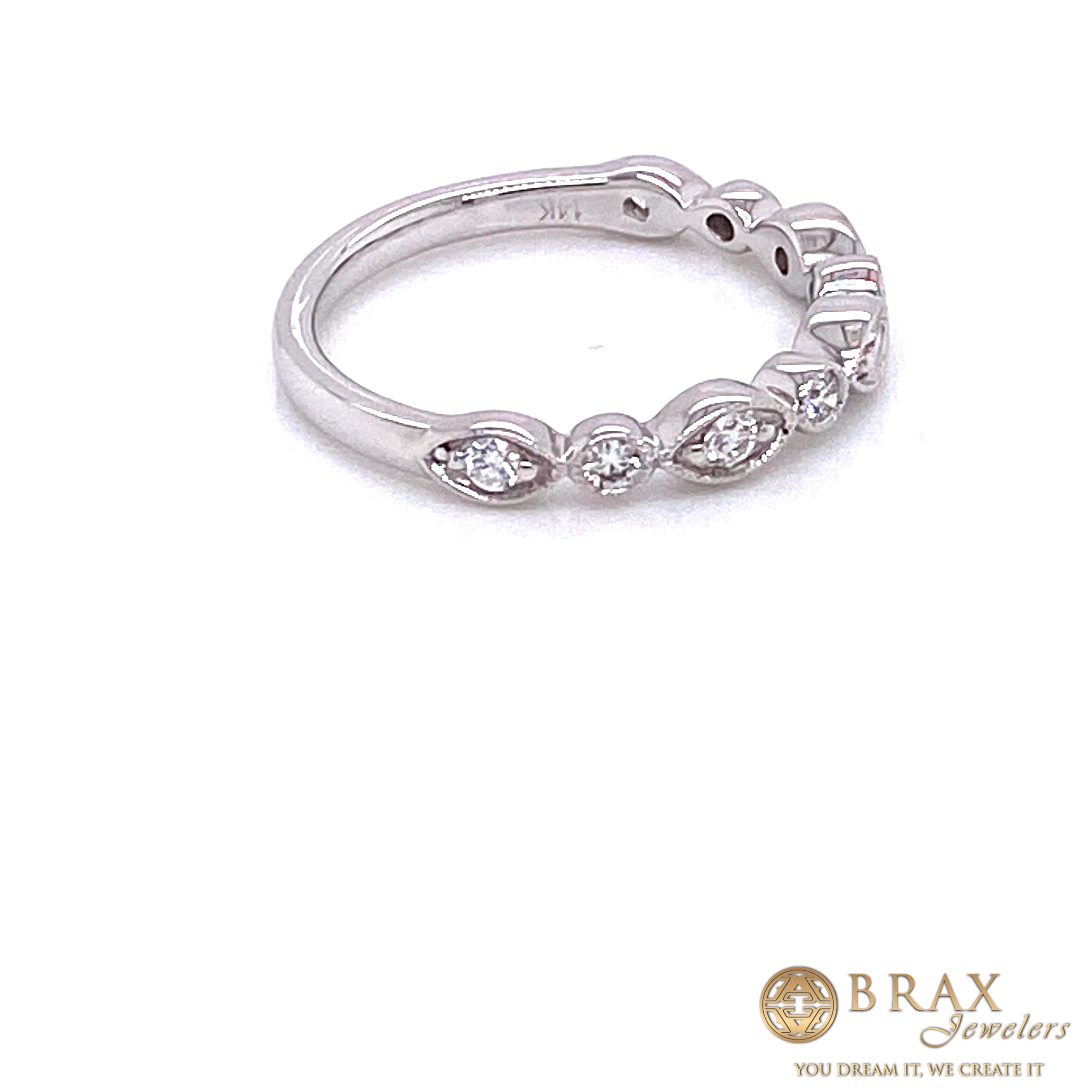 【高い素材】 14K Marquee and Round Diamond Wedding Band 001-110-00518 トランプ