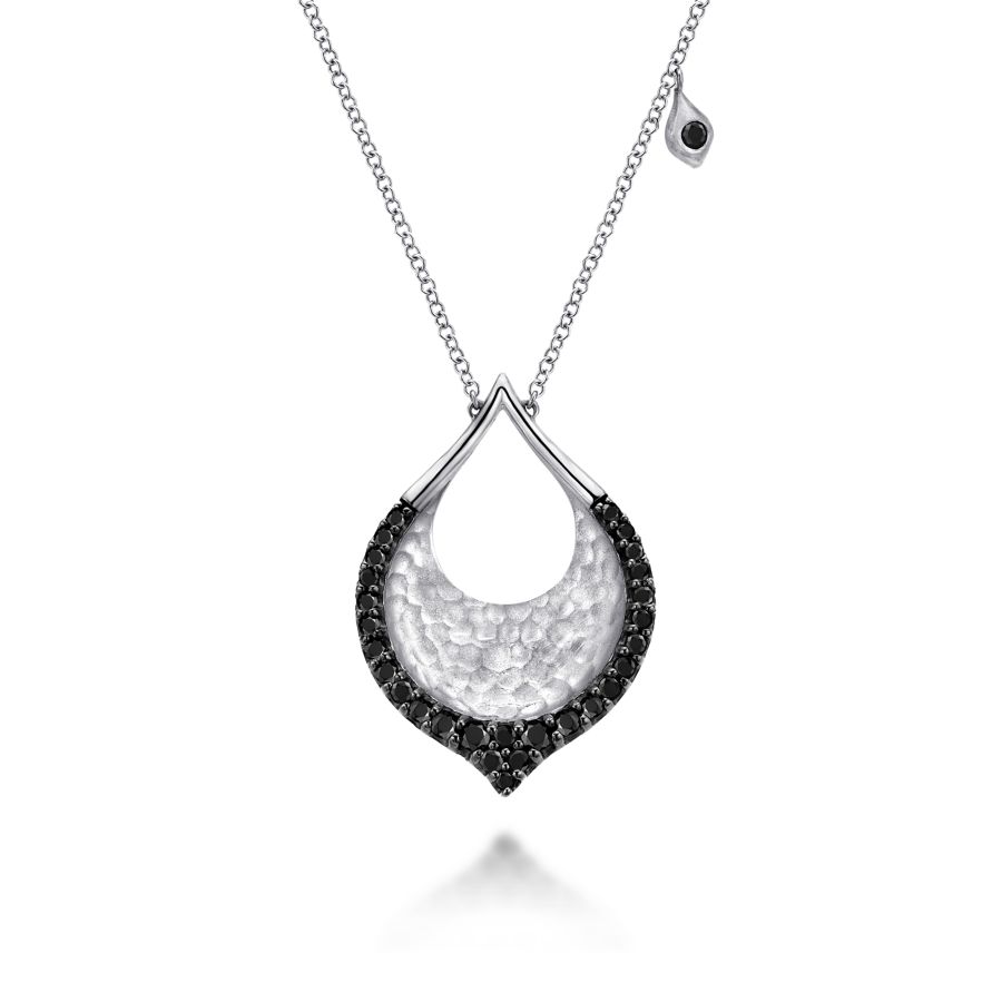 Hammered 925 Sterling Silver Black Spinel Teardrop Pendant N