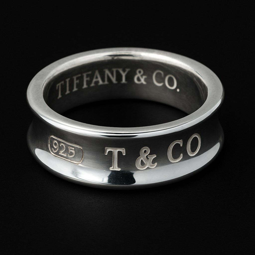 Tiffany & Co. 925シルバー リング 1997 Estate .925 Sterling Silver 1997 Tiffany And Co Concave Ring
