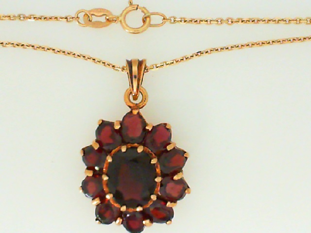 14K Yellow Gold Garnet Cluster Pendant 001-230-00751 Chipper's