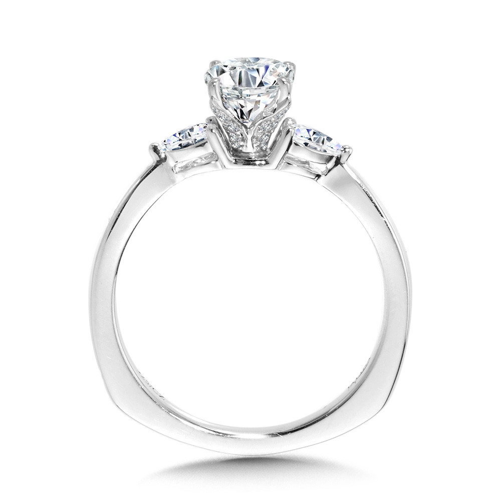 32ct Tapered 3-Stone Oval Pear Diamond Semi-Mounting Conti