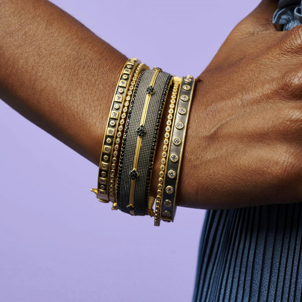 Frieda Rothman Gold Tone Pavé Skinny Bangle Bracelet/ NEW/ never worn Freida Rothman Signature Thin Pave Hinge Bangle | Neiman Marcus main image 3