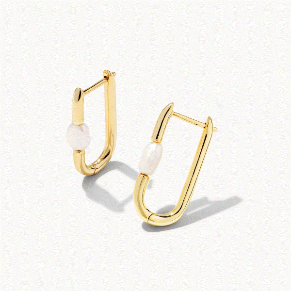送料関税込【AMY O】Knot Huggie Earrings☆(2色) 国内発送♪ ES055_ES055_G-IG_900x900.jpg?v