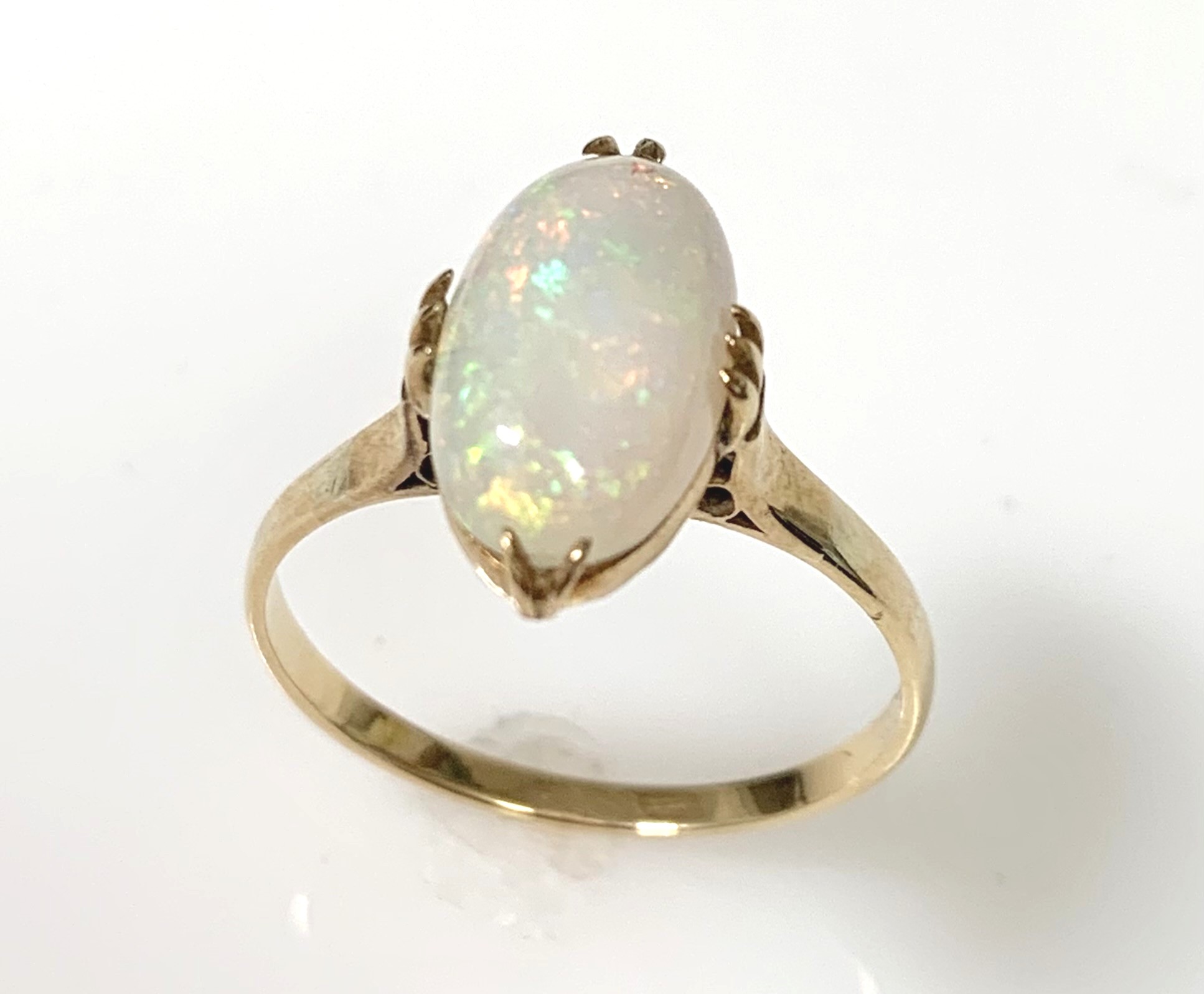18 Karat Yellow Gold Estate Opal Gemstone Fashion Ring Forever