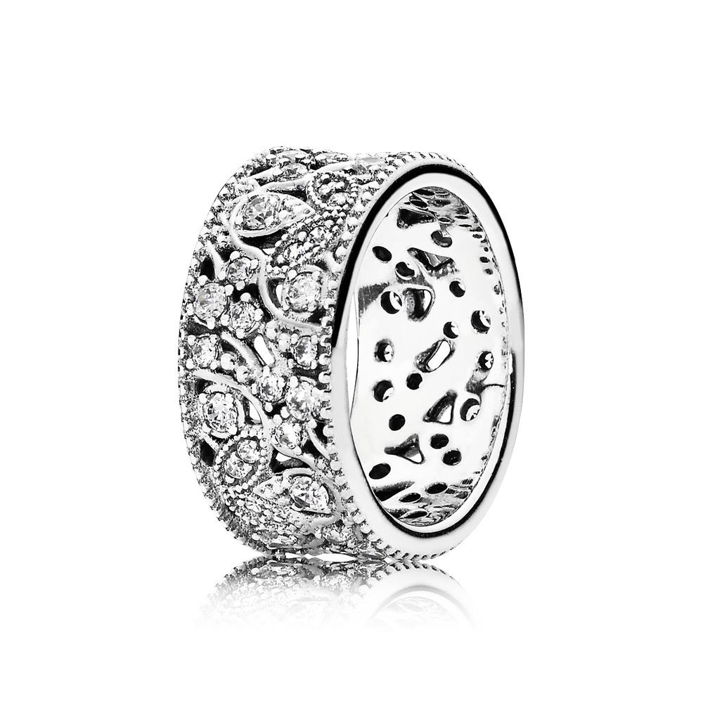Pandora Shimmering Leaves, Clear CZ 002-900-13623 SS Grimsby