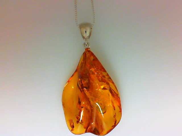 Edge of amber necklace 2025