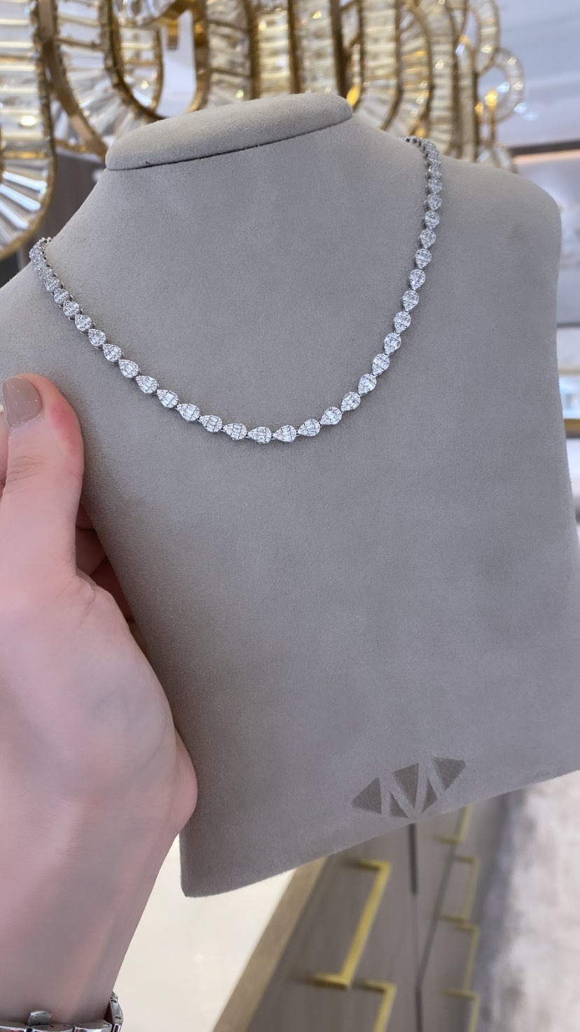 White Gold Diamond Necklace – 5.19ct Radiant Brilliance