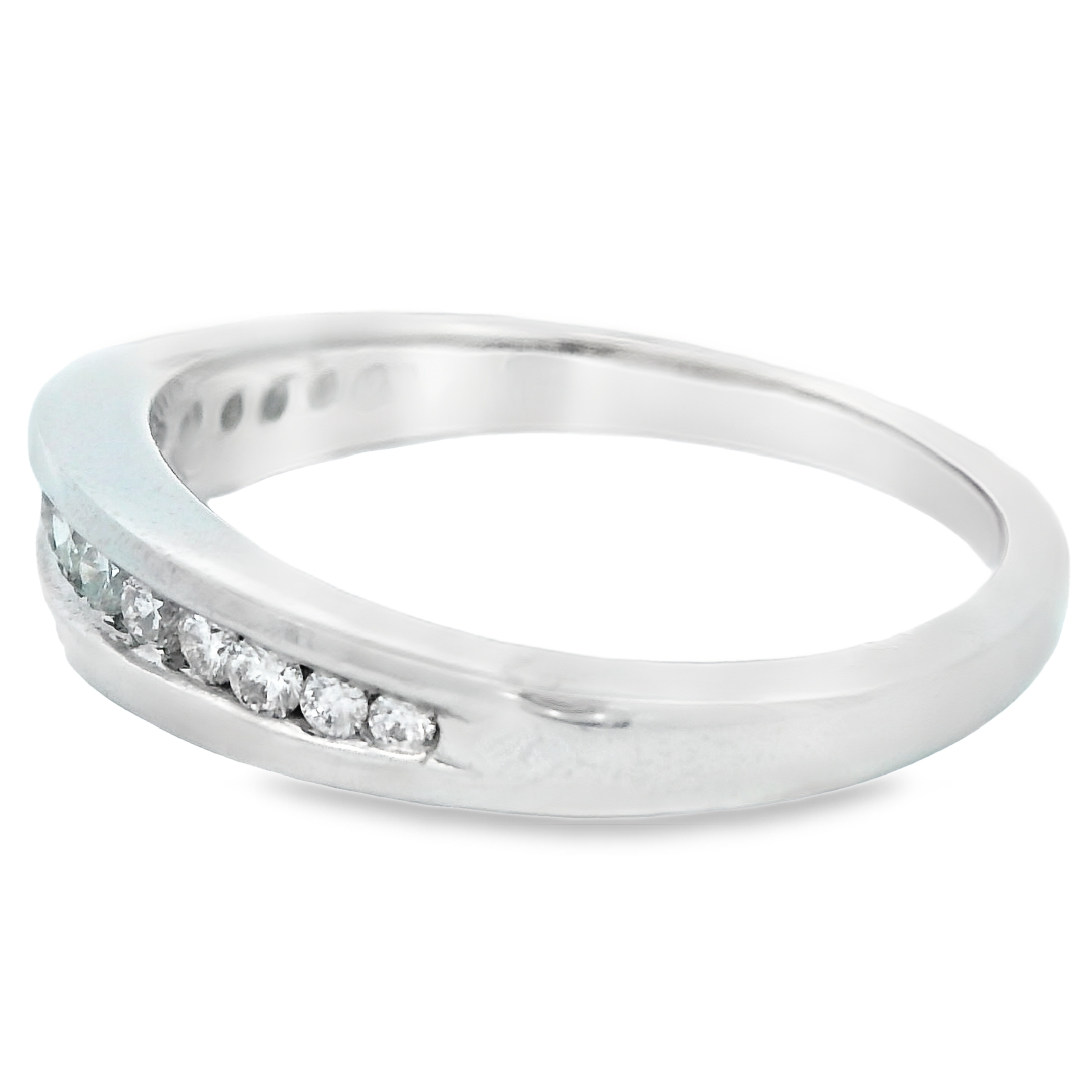 Order 1.09 Carat Oval cut 18K White Gold Diamond Engagement Ring Lillian |  GLAMIRA.com, image size:2160x2160