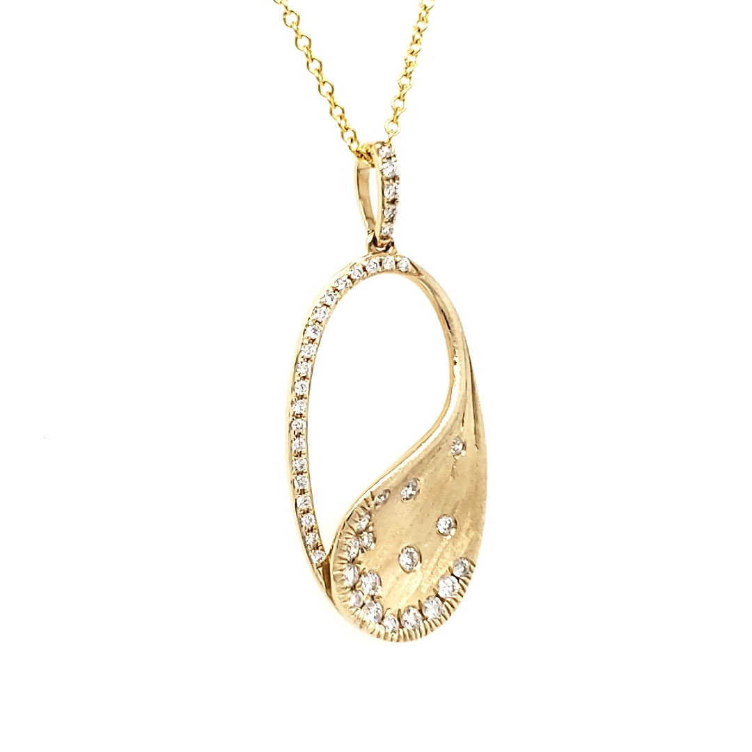 14K Yellow Gold Diamond Oval Wave Pendant 00116002483 Quality Gem