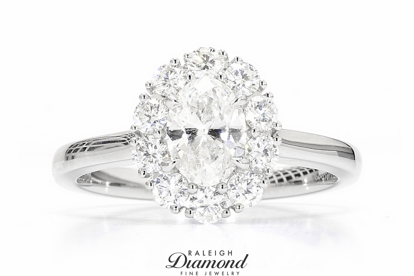18K White Gold Halo Diamond Engagement Ring Raleigh