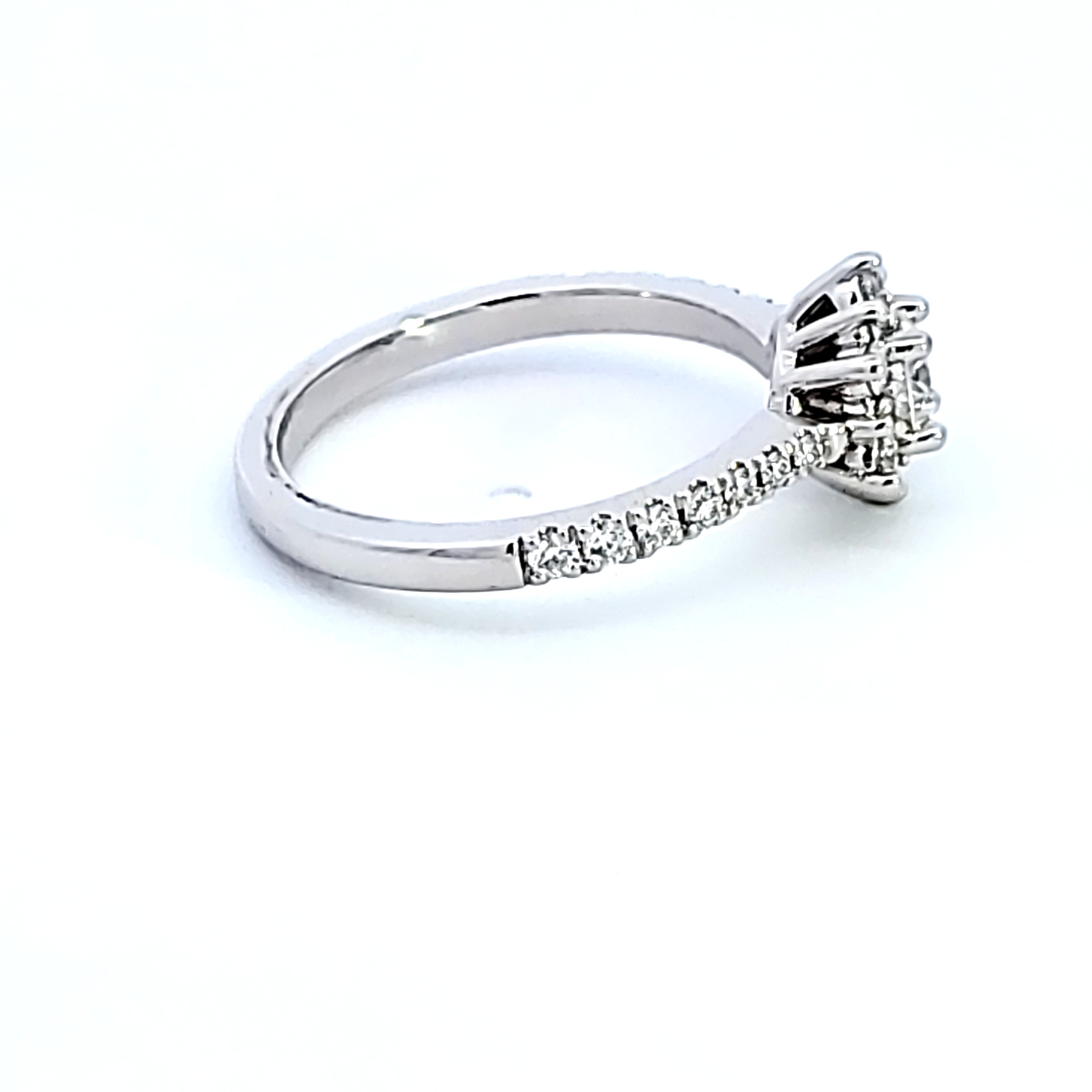 Delight lady di diamond engagement ring Clearance