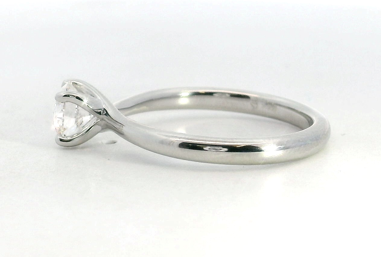 Dustin johnson wife wedding ring | Beachweddingtips.com