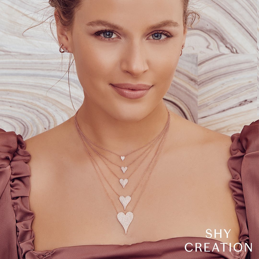 SC55006926Shy CreationYellow Gold Diamond NecklaceSVS Fine Jewelry