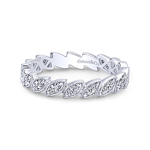 push present initial ring
