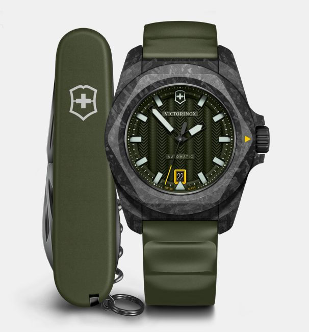 Victorinox Titanium Watch and Knife Set 001-520-01286 