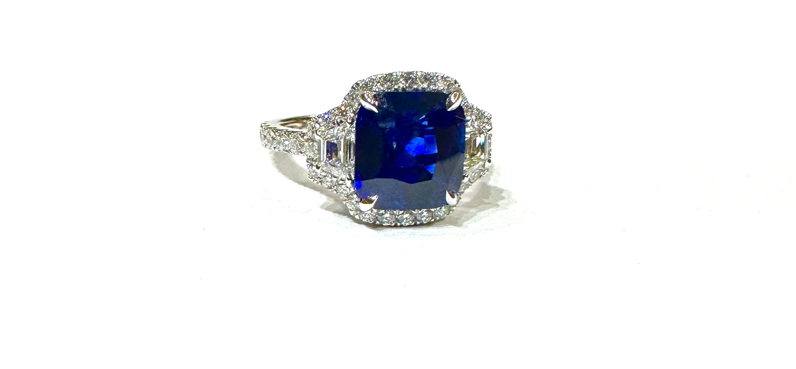 Fashion Ring 002-200-2000133 18KW - Colored Stone Rings