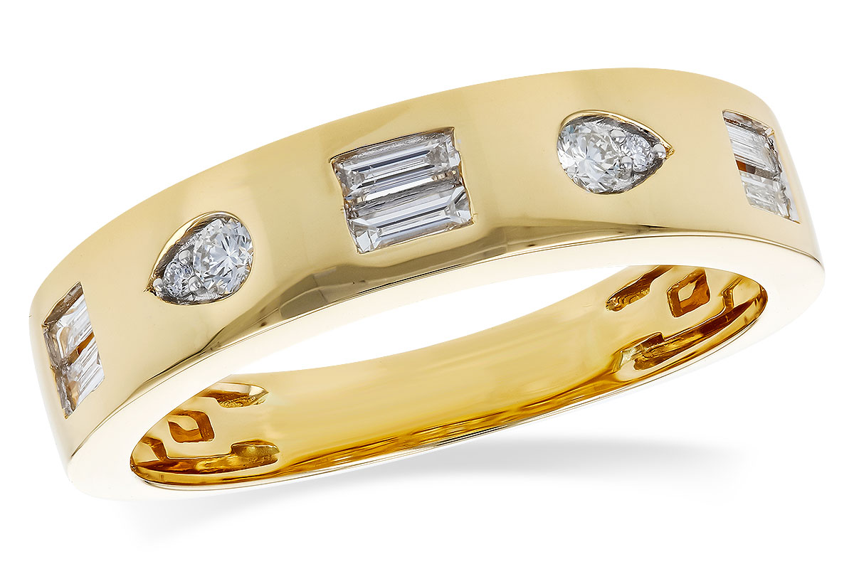 14 Karat Yellow Gold Natural Diamond Ring with CT TW Baguette