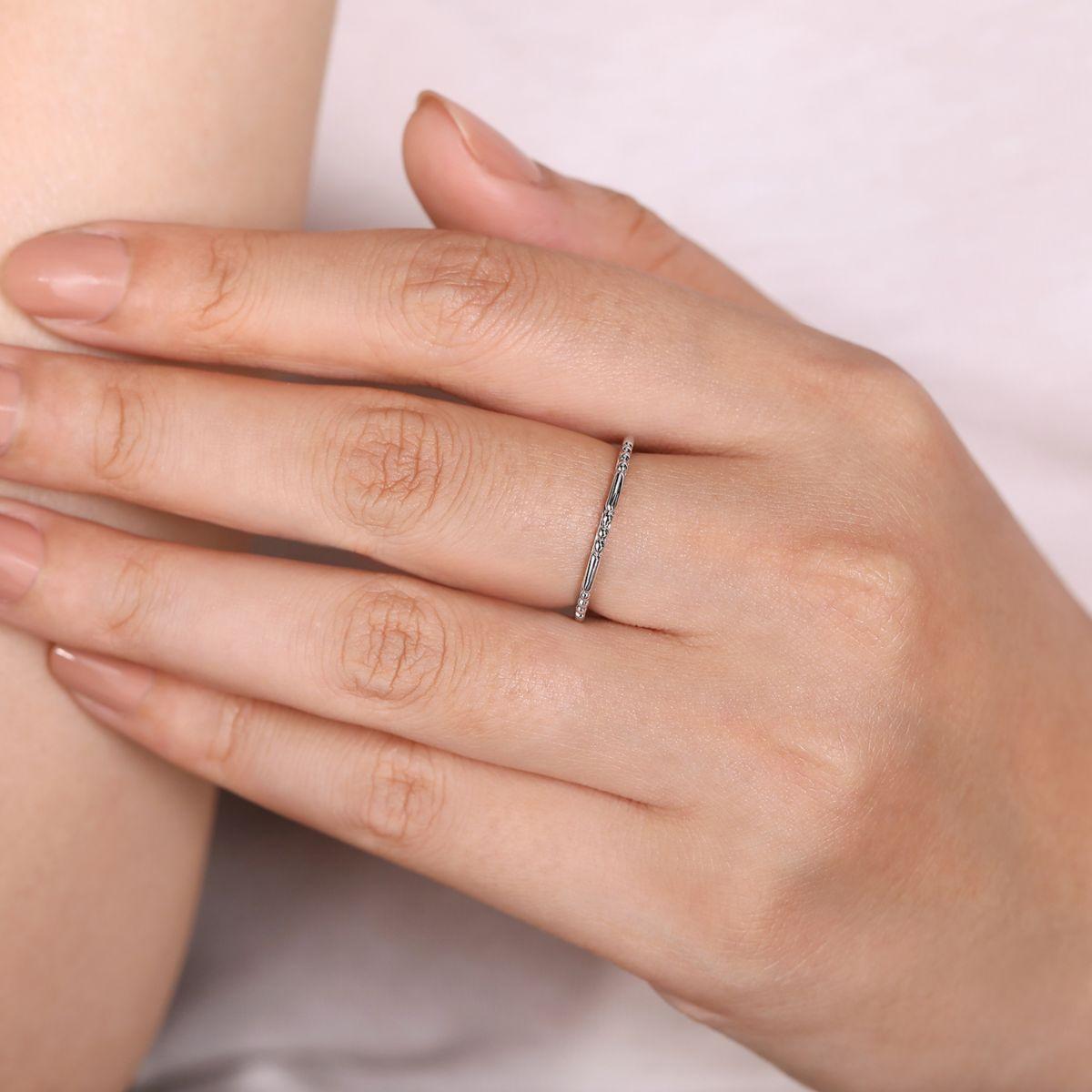 No Stone Rings Womens wedding band no stone | Beachweddingtips.com