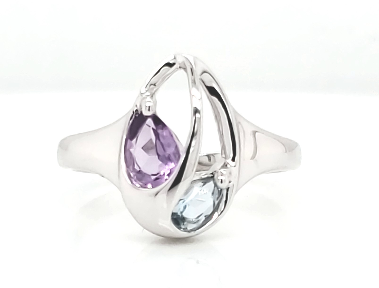 00120000759 Women's Colored Stone Rings Wiley's Diamonds & Fine